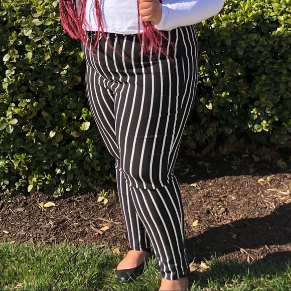 Plaid pants - Picture 2 of 4